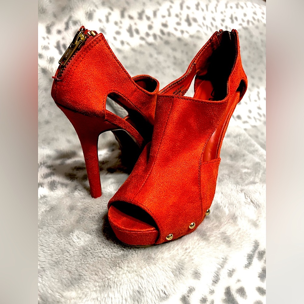 Burnt orange/Gold stud platform heels